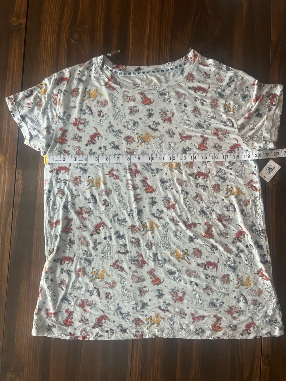 Disney Parks Reigning Dogs Women’s Short Sleeve Tee Shirt Large Lady Pluto - Picture 4 of 9